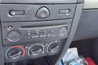 Bouton de coffre RENAULT CLIO 2