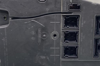 Boitier BSI RENAULT SCENIC 2 Photo n°1