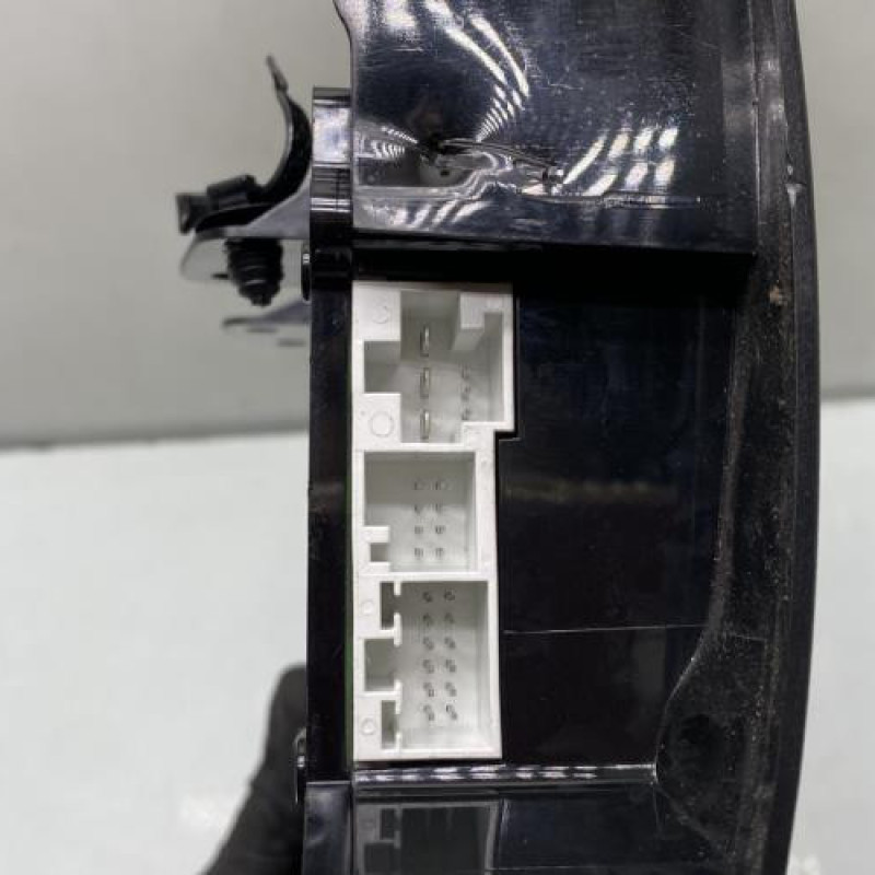 Eclairage de plafonnier MERCEDES CLASSE A 176 Photo n°4