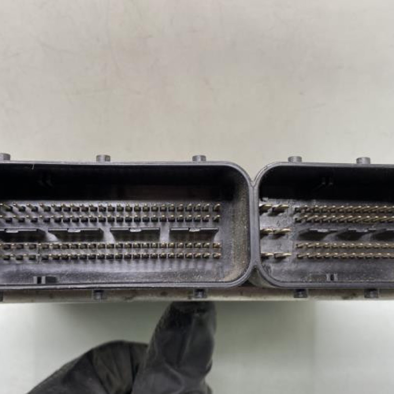 Calculateur moteur MERCEDES CLASSE A 176 Photo n°2