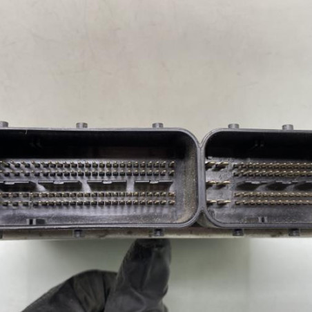 Calculateur moteur MERCEDES CLASSE A 176