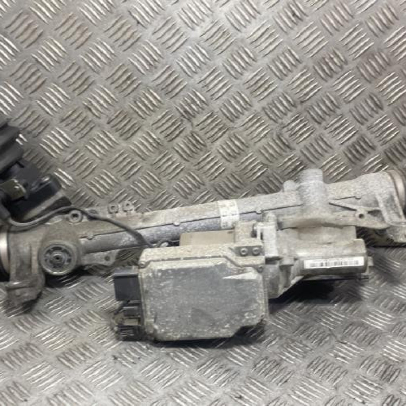 Cremaillere assistee MERCEDES CLASSE A 176 Photo n°6