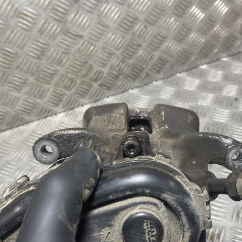 Etrier arriere droit (freinage) MERCEDES CLASSE A 176 Photo n°3