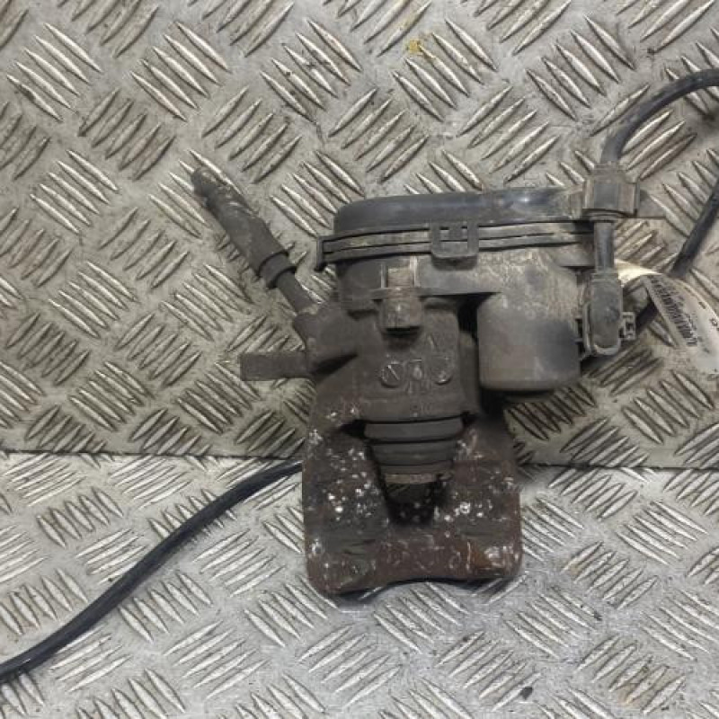 Etrier arriere gauche (freinage) MERCEDES CLASSE A 176 Photo n°3