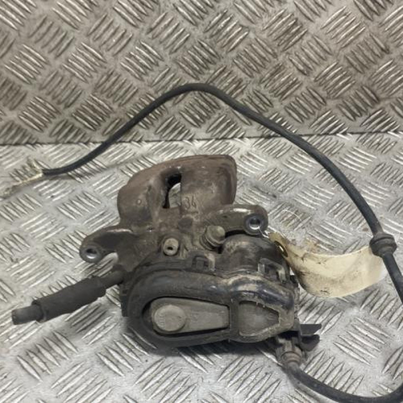 Etrier arriere gauche (freinage) MERCEDES CLASSE A 176 Photo n°4