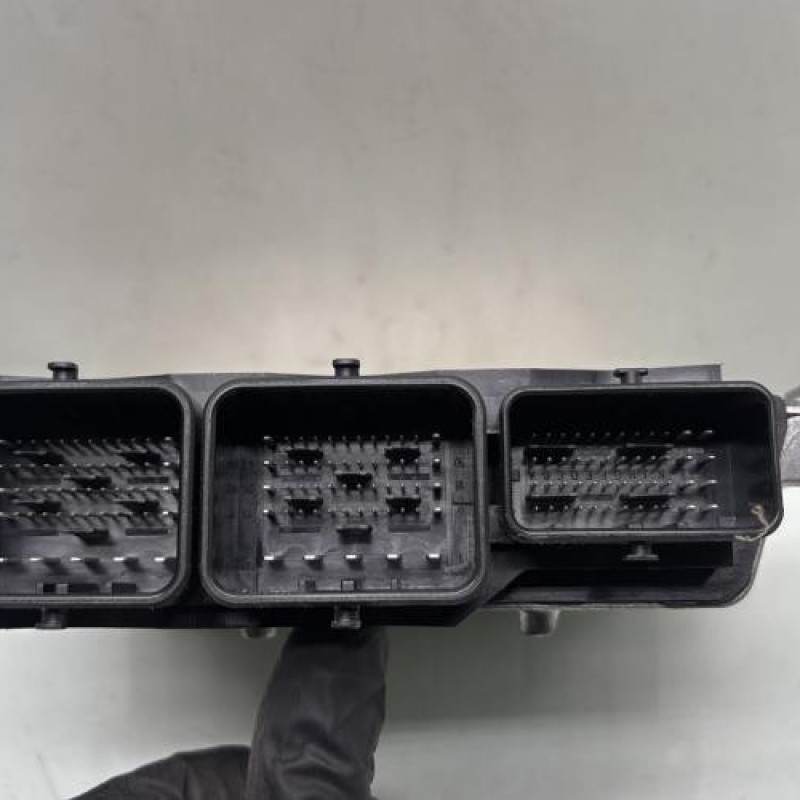 Calculateur moteur FORD MONDEO 3 Photo n°3