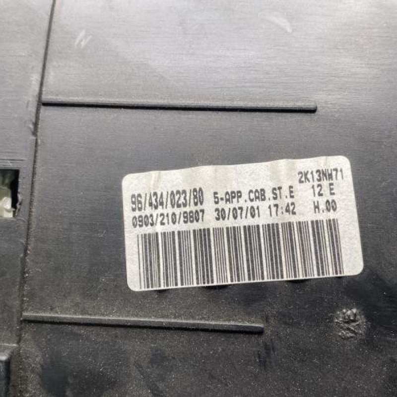 Compteur PEUGEOT 206 Photo n°8