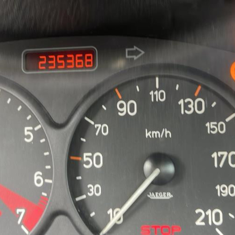 Compteur PEUGEOT 206 Photo n°13
