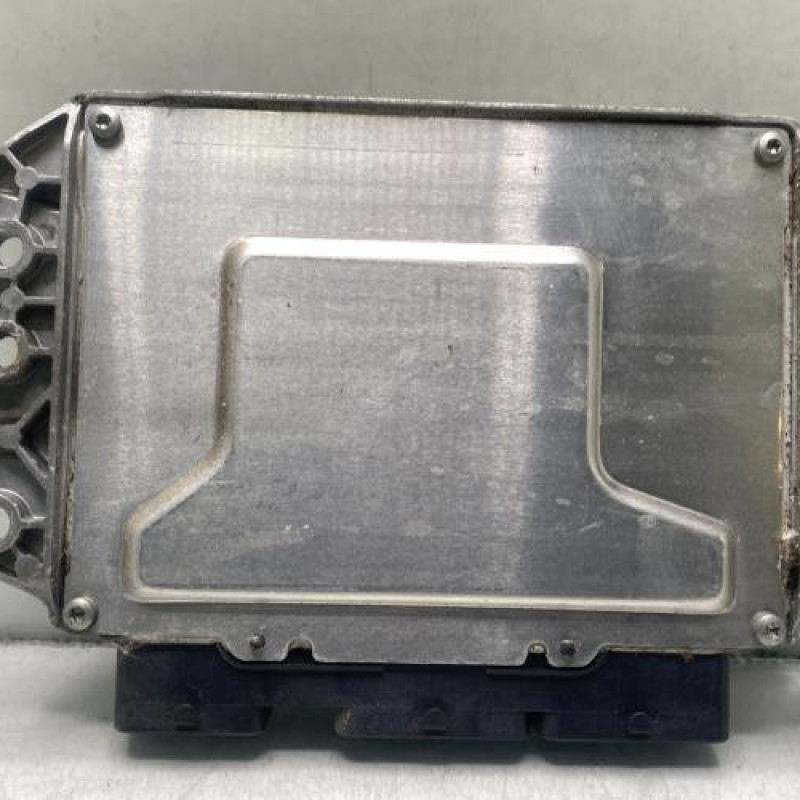 Calculateur moteur RENAULT SCENIC 3 Photo n°2