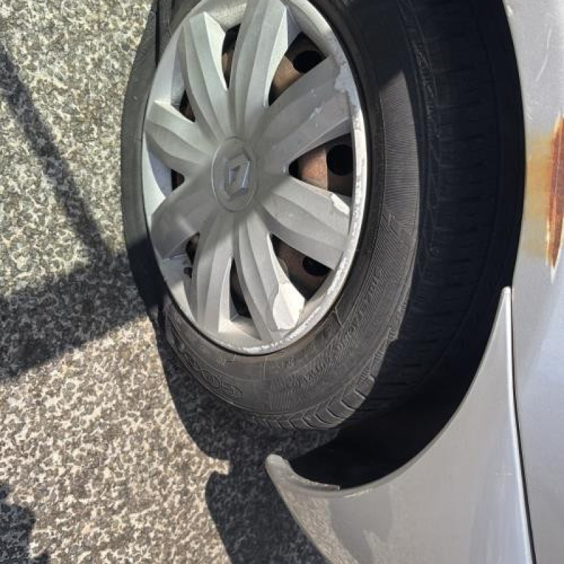 Cremaillere assistee RENAULT CLIO 2 CAMPUS Photo n°17