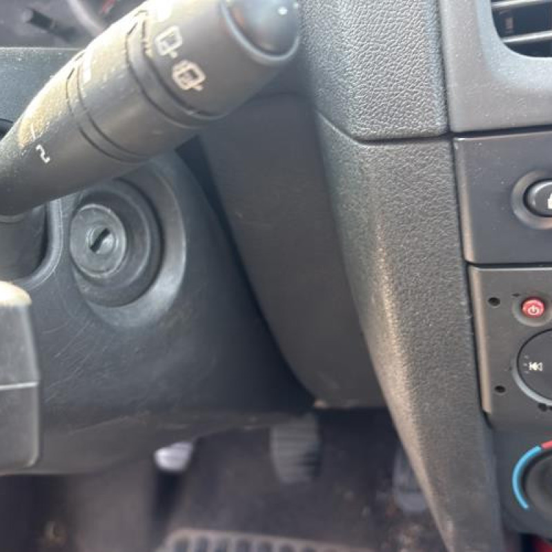 Cremaillere assistee RENAULT CLIO 2 CAMPUS Photo n°20