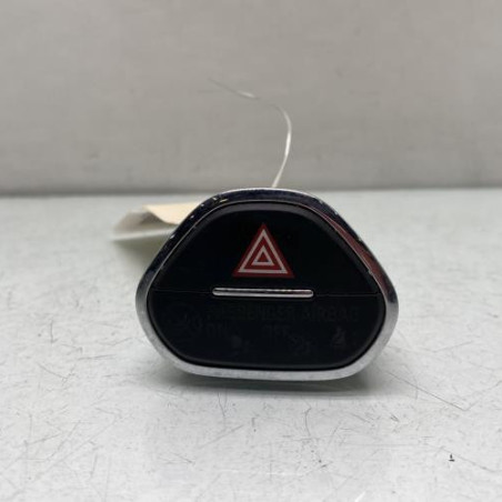 Bouton de warning OPEL CORSA E Photo n°1
