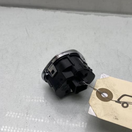 Bouton de warning OPEL CORSA E