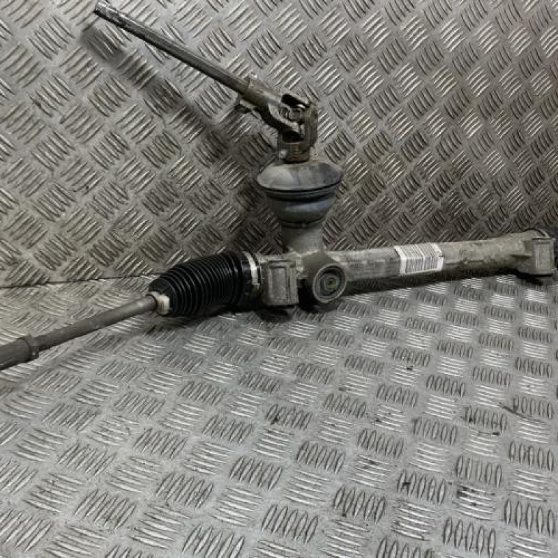 Cremaillere assistee OPEL CORSA E Photo n°1