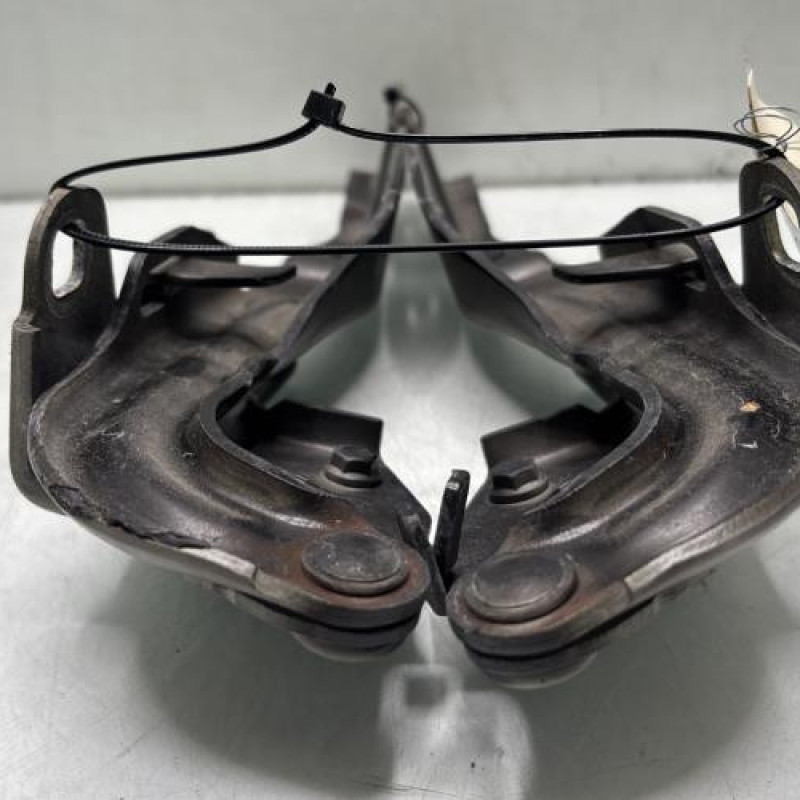 Charniere de capot ALFA ROMEO GIULIETTA 2 Photo n°4