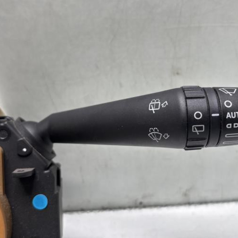 Com (Bloc Contacteur Tournant+Commodo Essuie Glace+Commodo Phare) ALFA ROMEO GIULIETTA 2 Photo n°3