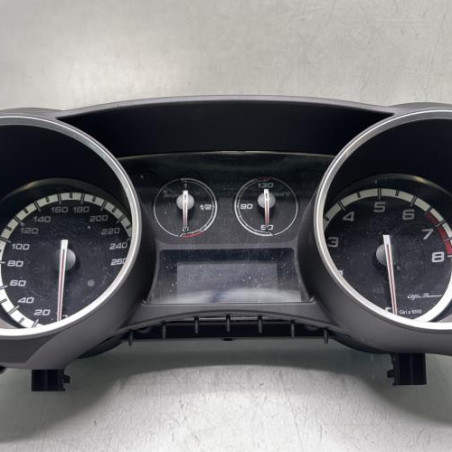 Compteur ALFA ROMEO GIULIETTA 2 Photo n°1