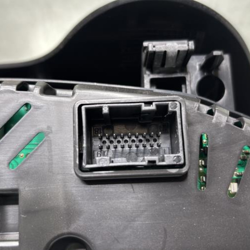 Compteur ALFA ROMEO GIULIETTA 2 Photo n°5