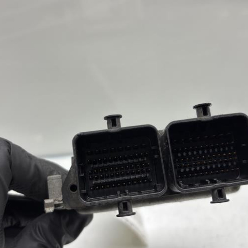 Calculateur moteur ALFA ROMEO GIULIETTA 2 Photo n°4