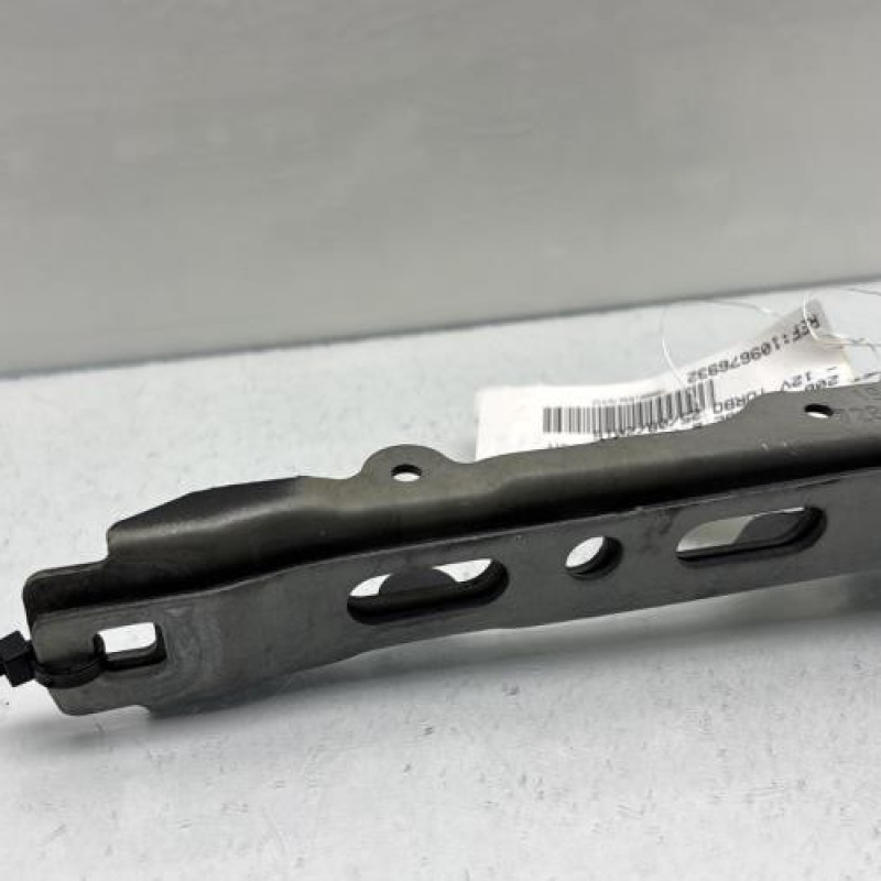 Charniere de capot PEUGEOT 208 1 Photo n°3