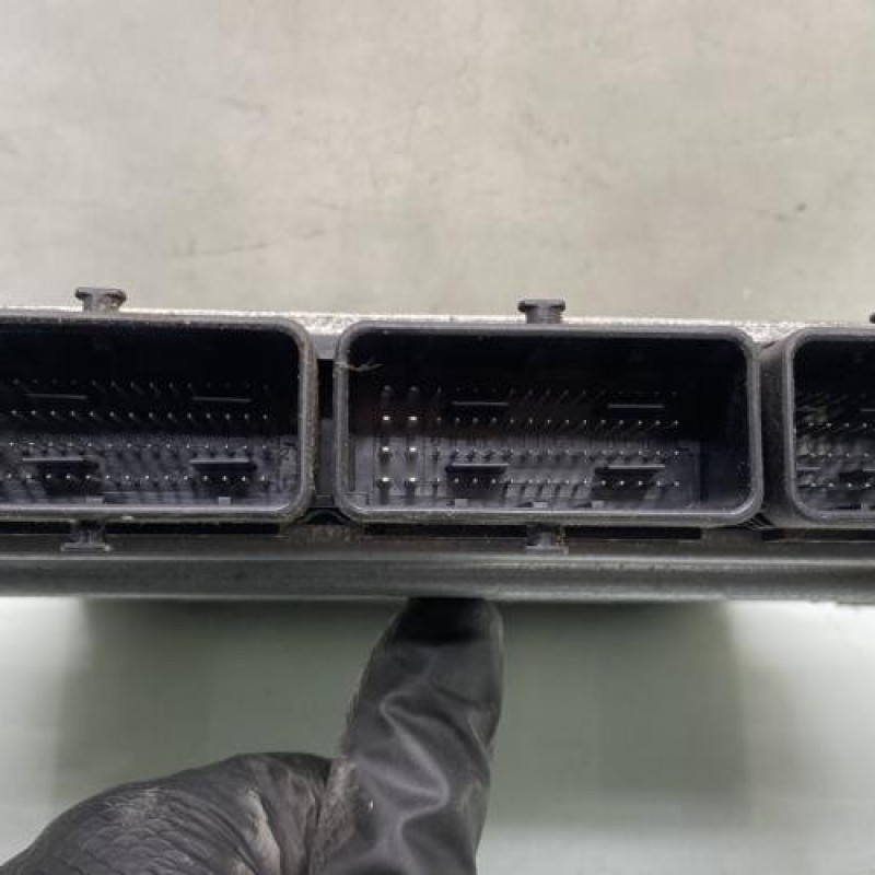 Calculateur moteur RENAULT GRAND SCENIC 3 Photo n°7