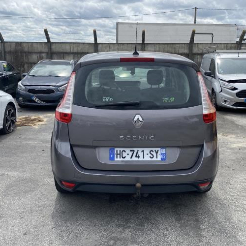 Compresseur clim RENAULT GRAND SCENIC 3 Photo n°9