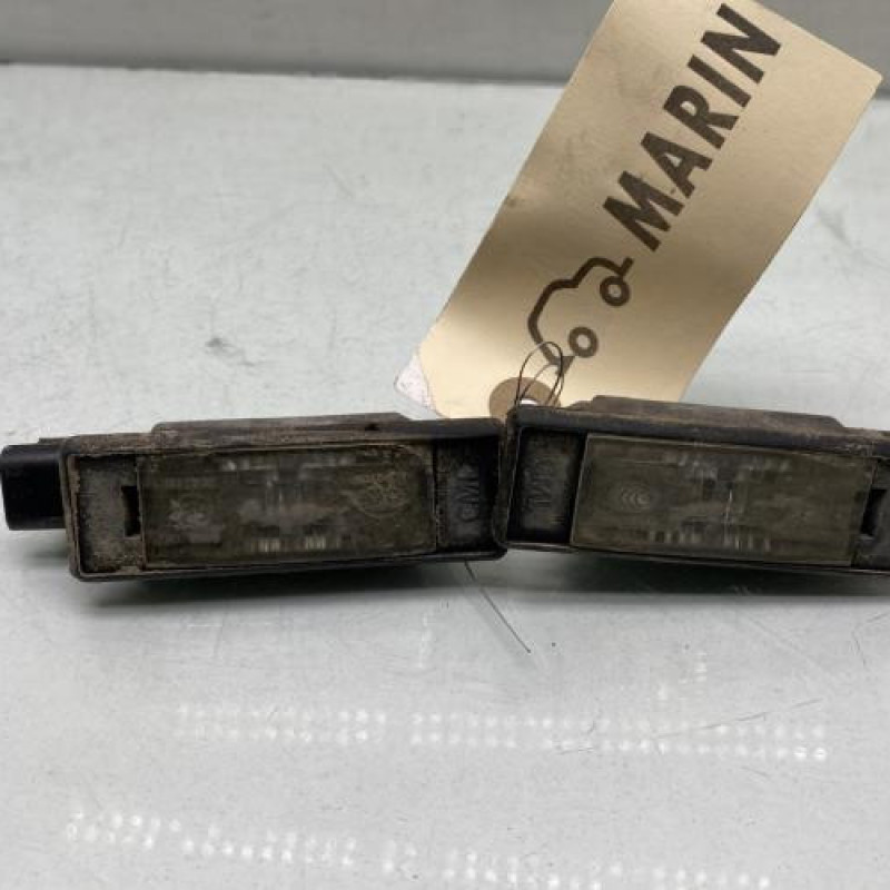 Eclairage de plaque DS DS5 Photo n°1