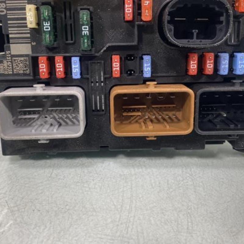 Boitier servitude moteur (BSM) PEUGEOT 207 Photo n°4