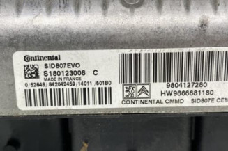 Calculateur moteur PEUGEOT 5008 1