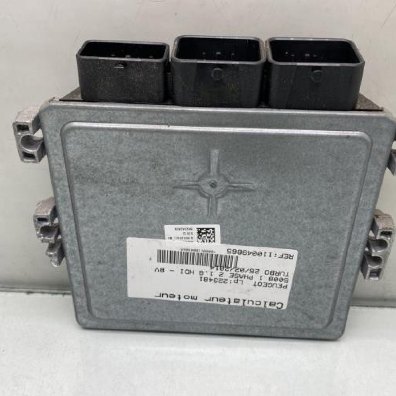 Calculateur moteur PEUGEOT 5008 1 Photo n°4