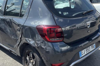 Calculateur moteur DACIA SANDERO 2