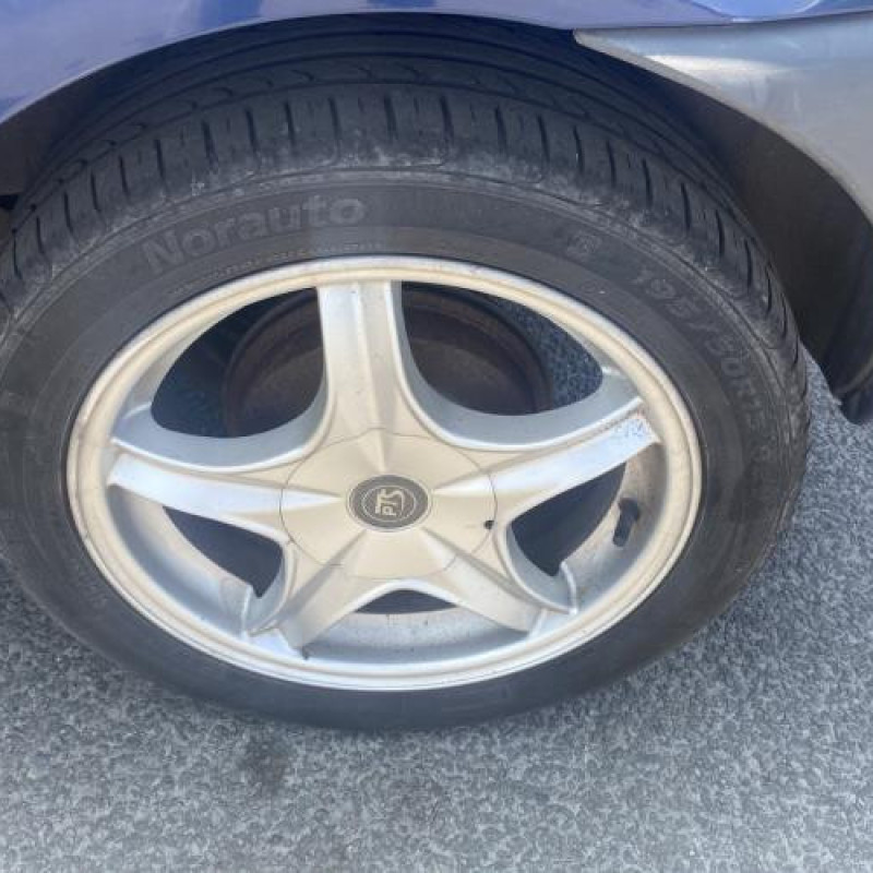 Bloc ABS (freins anti-blocage) RENAULT CLIO 2 Photo n°17