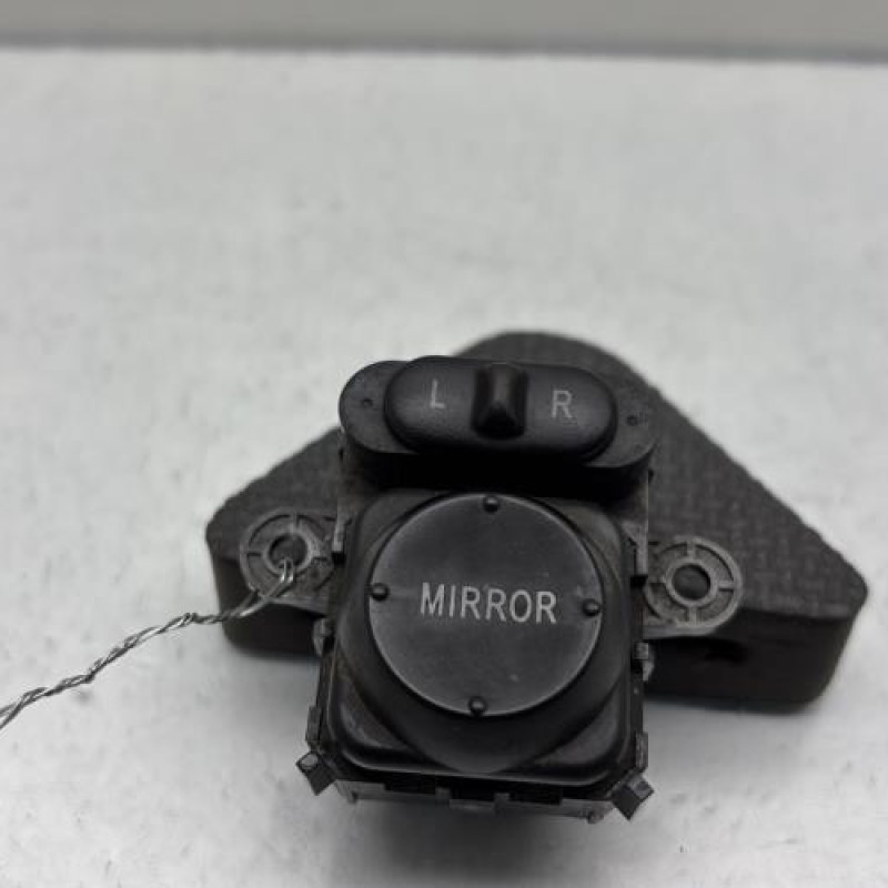 Commande retroviseurs HONDA FR-V Photo n°1
