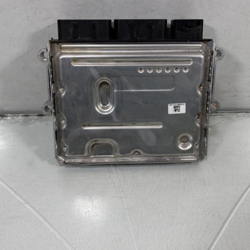 Calculateur moteur RENAULT CLIO 5 Photo n°4