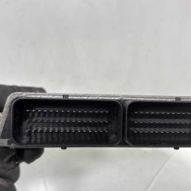 Calculateur moteur RENAULT TWINGO 1 Photo n°3