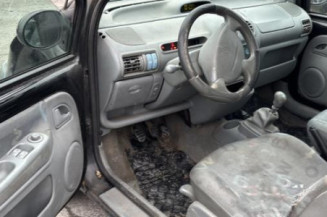 Calculateur moteur RENAULT TWINGO 1