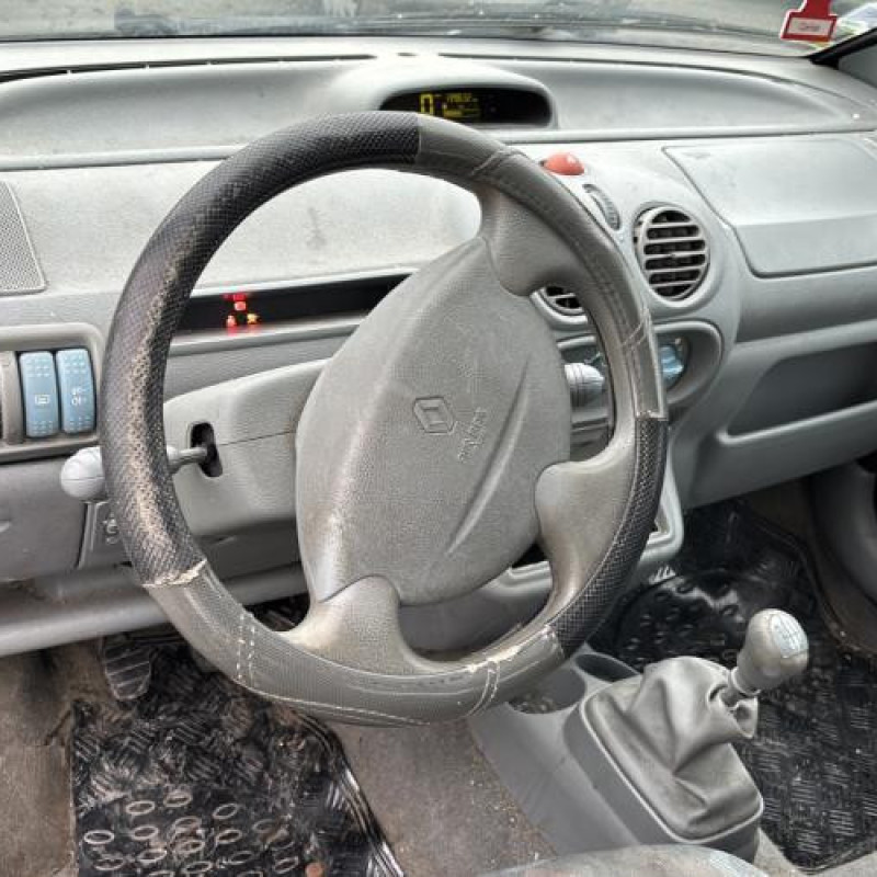 Calculateur moteur RENAULT TWINGO 1 Photo n°17