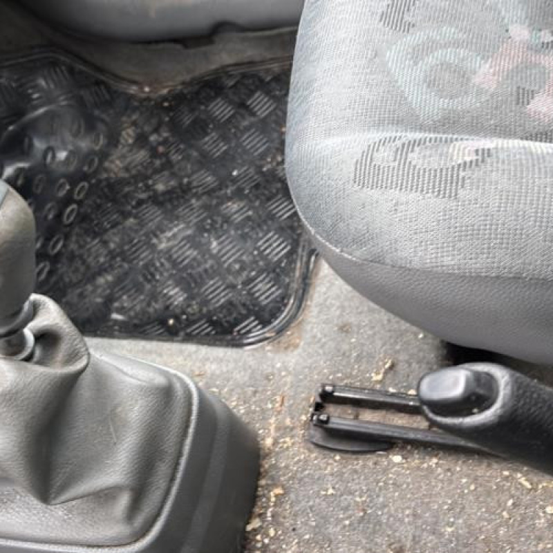 Calculateur moteur RENAULT TWINGO 1 Photo n°20