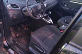 Calculateur moteur RENAULT SCENIC 3