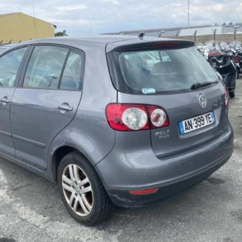 Calculateur moteur VOLKSWAGEN GOLF PLUS Photo n°10