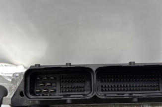 Calculateur moteur TOYOTA YARIS 2