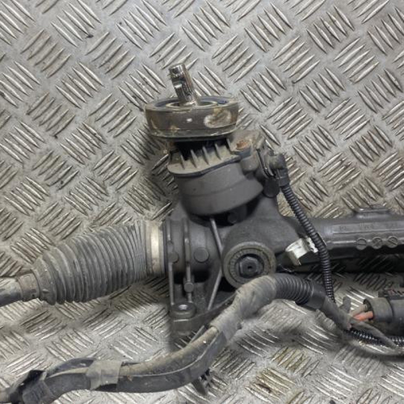 Cremaillere assistee VOLKSWAGEN SCIROCCO 3 Photo n°3