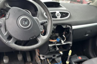 Serrure avant gauche RENAULT CLIO 3