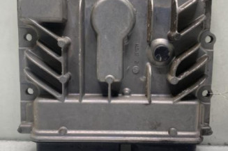 Calculateur moteur OPEL ASTRA J Photo n°1