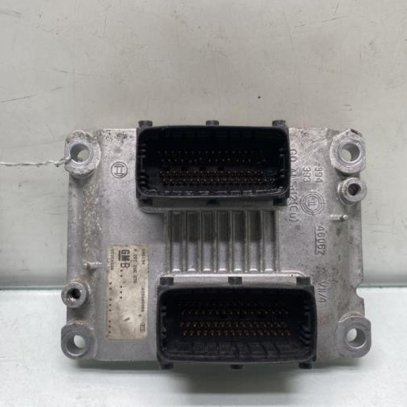 Calculateur moteur OPEL TIGRA 2 Photo n°1