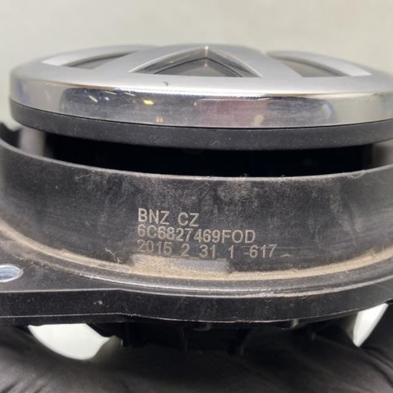 Bouton de coffre VOLKSWAGEN POLO 5 Photo n°4