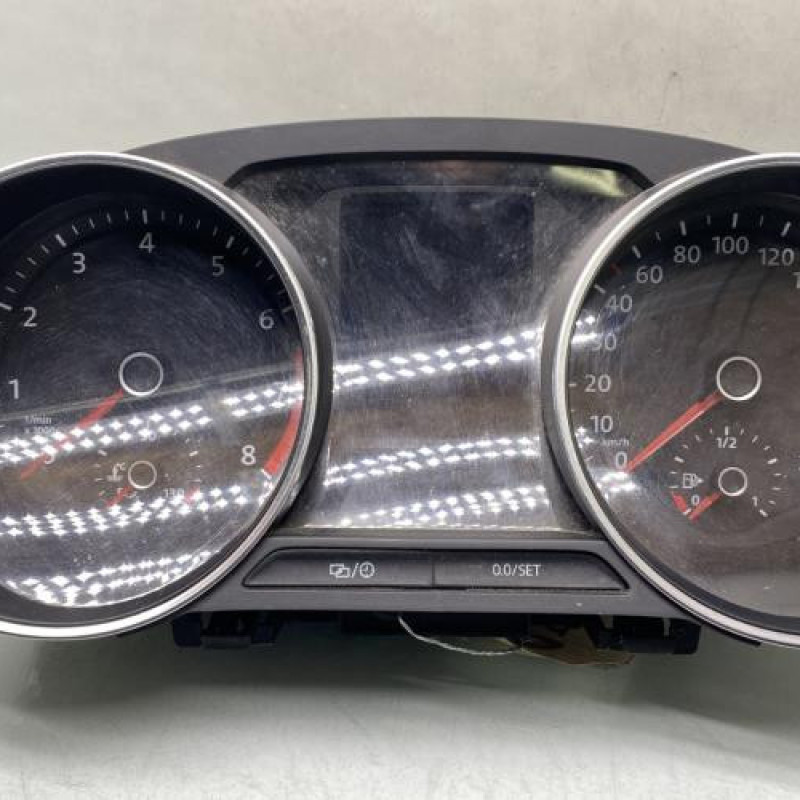 Compteur VOLKSWAGEN POLO 5 Photo n°1