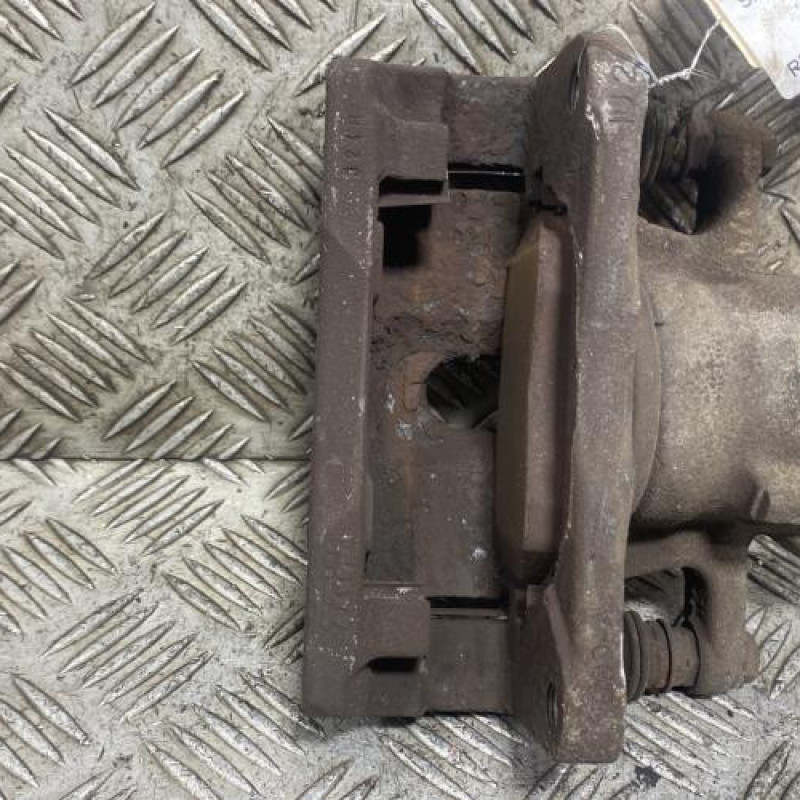 Etrier avant droit (freinage) SUZUKI SWIFT 3 Photo n°3