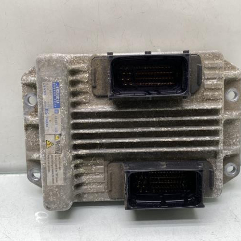 Calculateur moteur OPEL MERIVA A Photo n°1