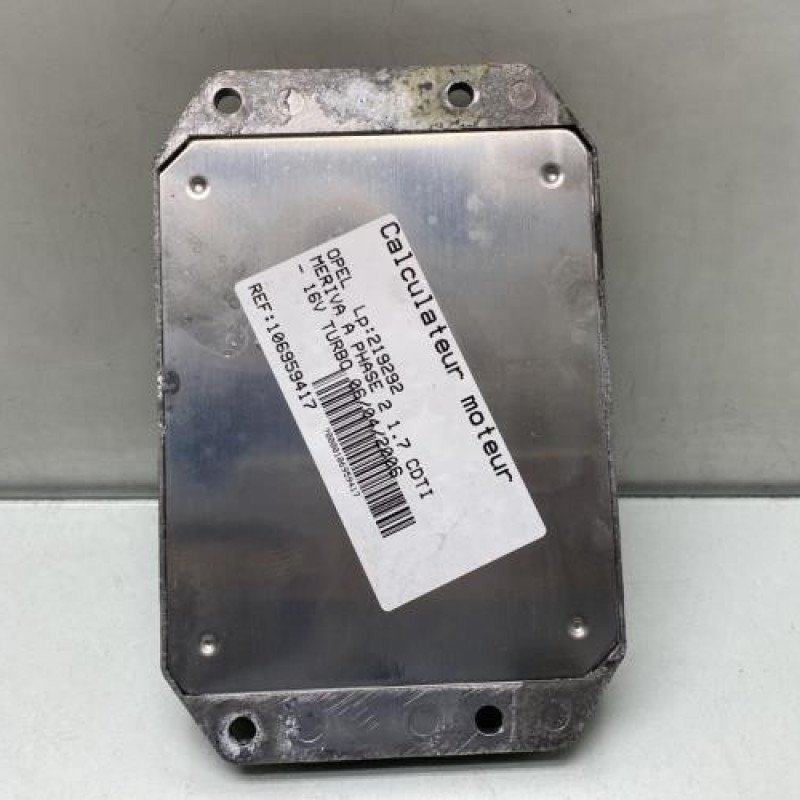 Calculateur moteur OPEL MERIVA A Photo n°4